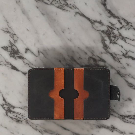 Handmade Minimal Leather Wallet with Snap Closure – Personalized & Elegant Design