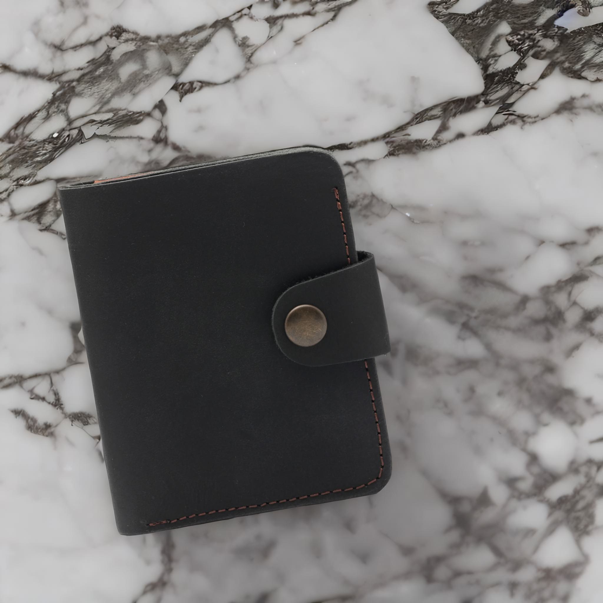 Handmade Minimal Leather Wallet with Snap Closure – Personalized & Elegant Design